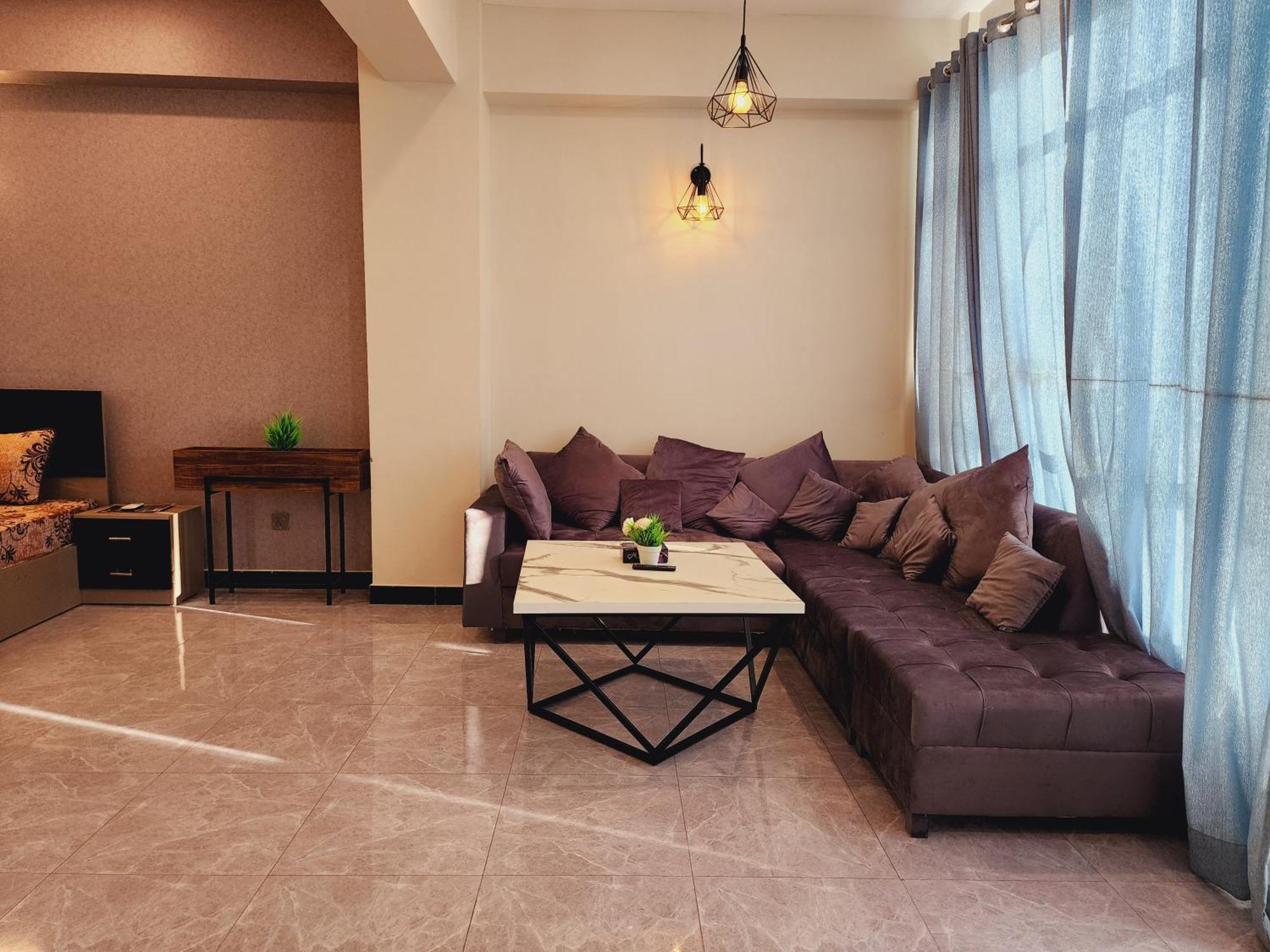 Motorway Majesty Suites Islamabad - Near Islamabad International Airport And Motorway エクステリア 写真