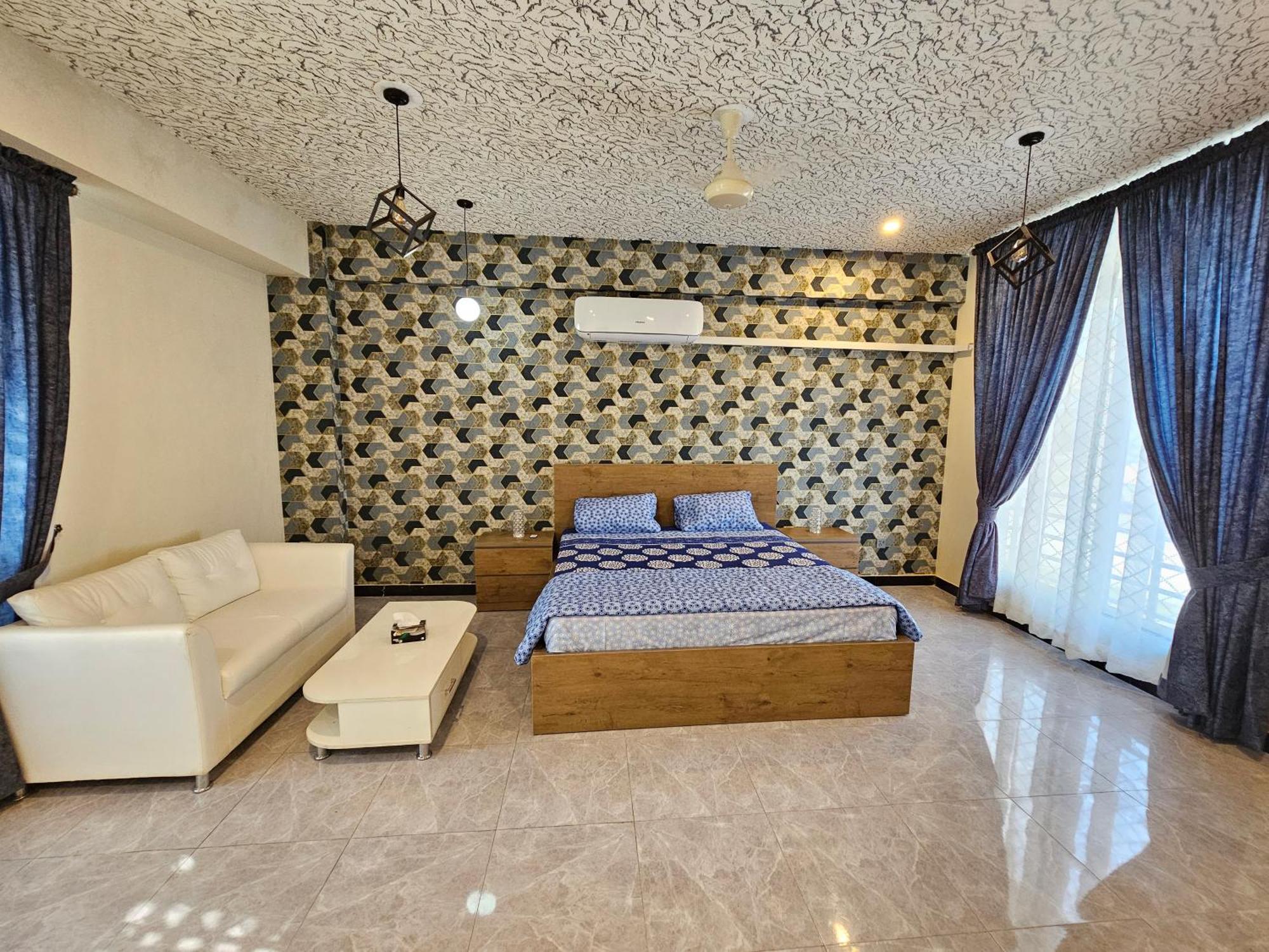 Motorway Majesty Suites Islamabad - Near Islamabad International Airport And Motorway エクステリア 写真