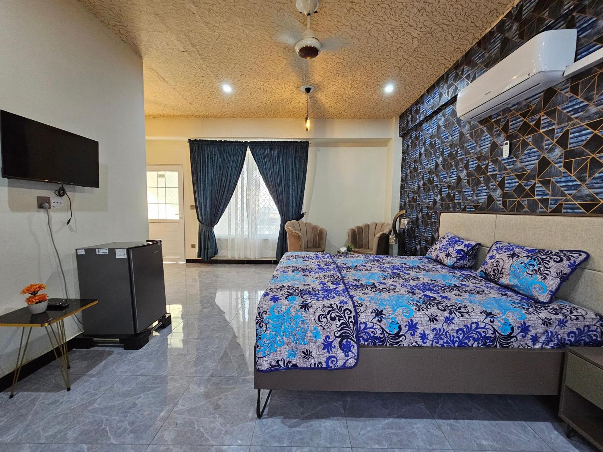 Motorway Majesty Suites Islamabad - Near Islamabad International Airport And Motorway エクステリア 写真