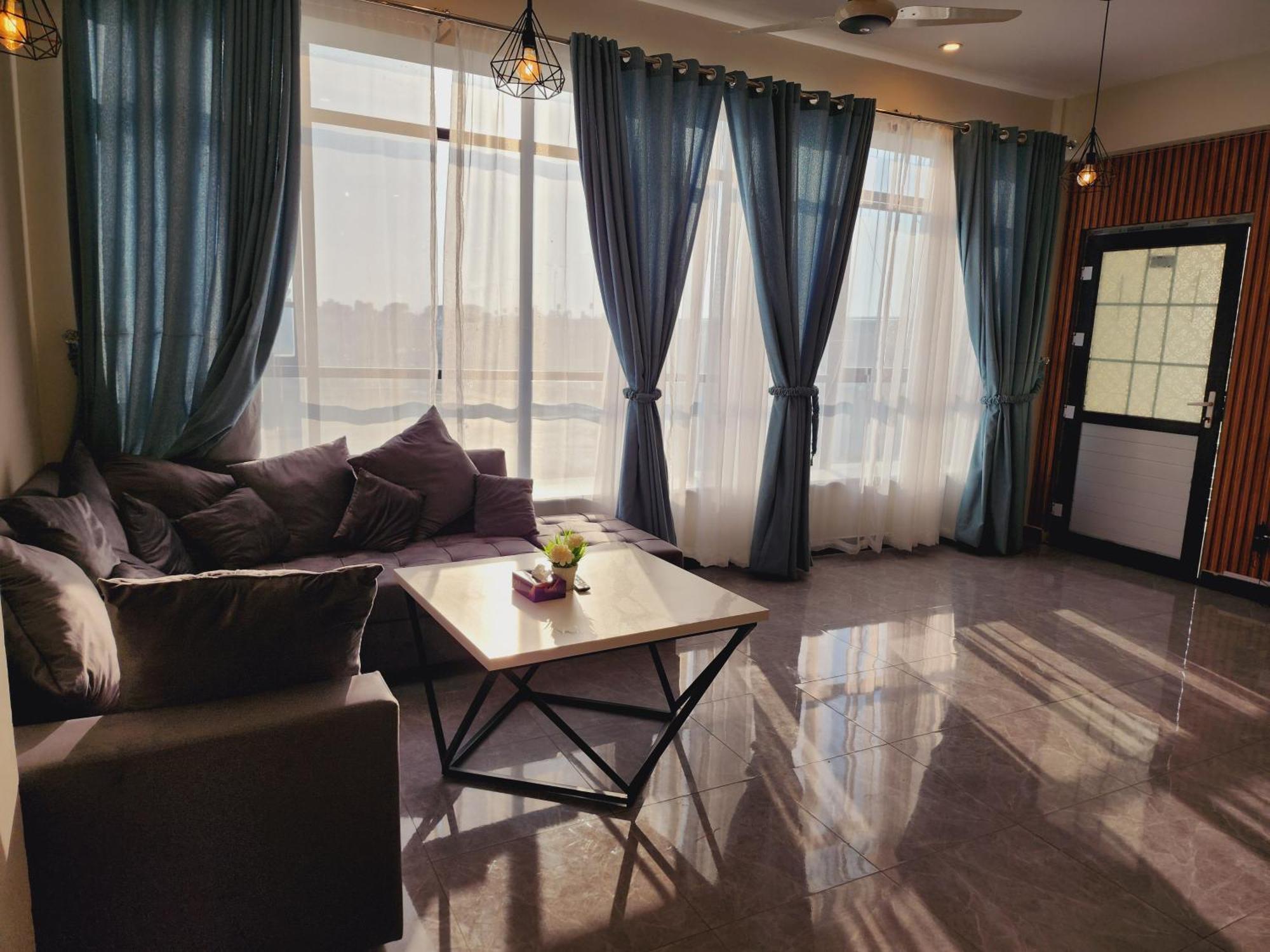 Motorway Majesty Suites Islamabad - Near Islamabad International Airport And Motorway 部屋 写真