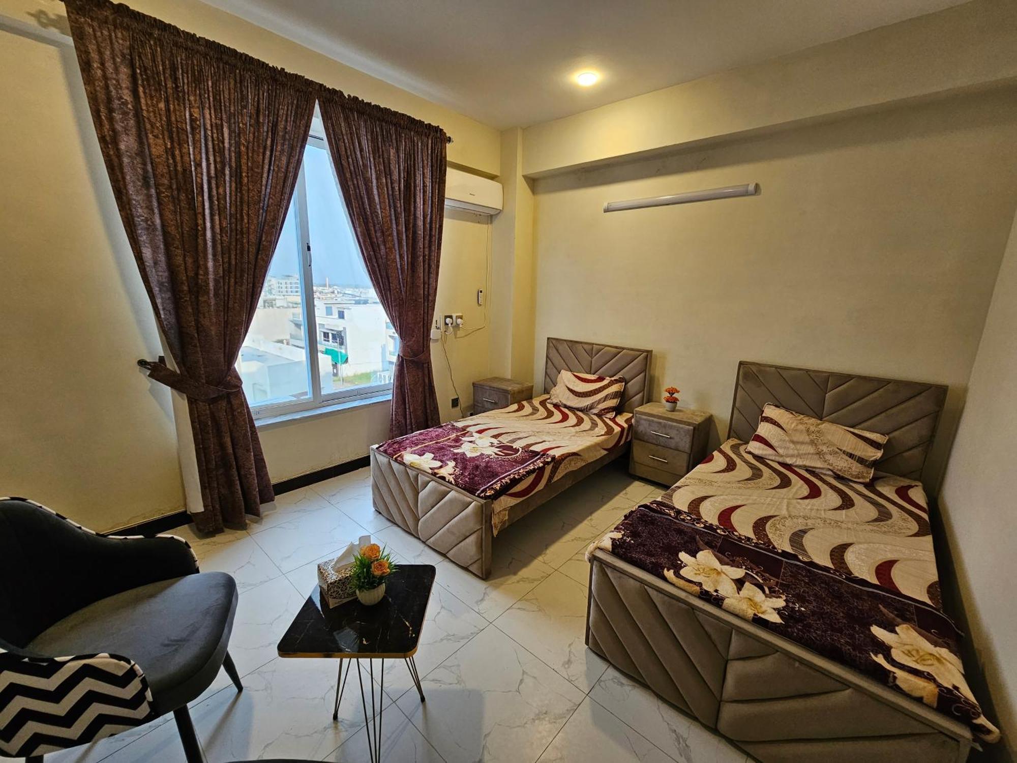 Motorway Majesty Suites Islamabad - Near Islamabad International Airport And Motorway 部屋 写真